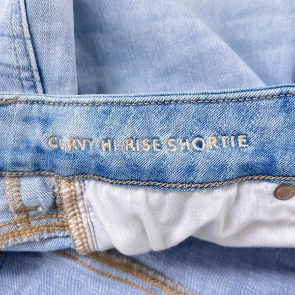 AE American Eagle Curvy Hi Rise Shortie Raw Hem Light Blue Denim Shorts Size 4 - Picture 6 of 8